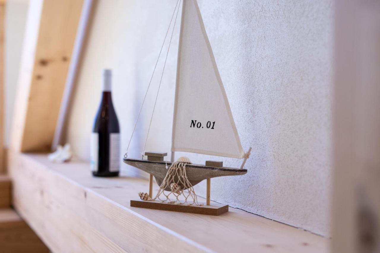 Little Beach House バスカ エクステリア 写真