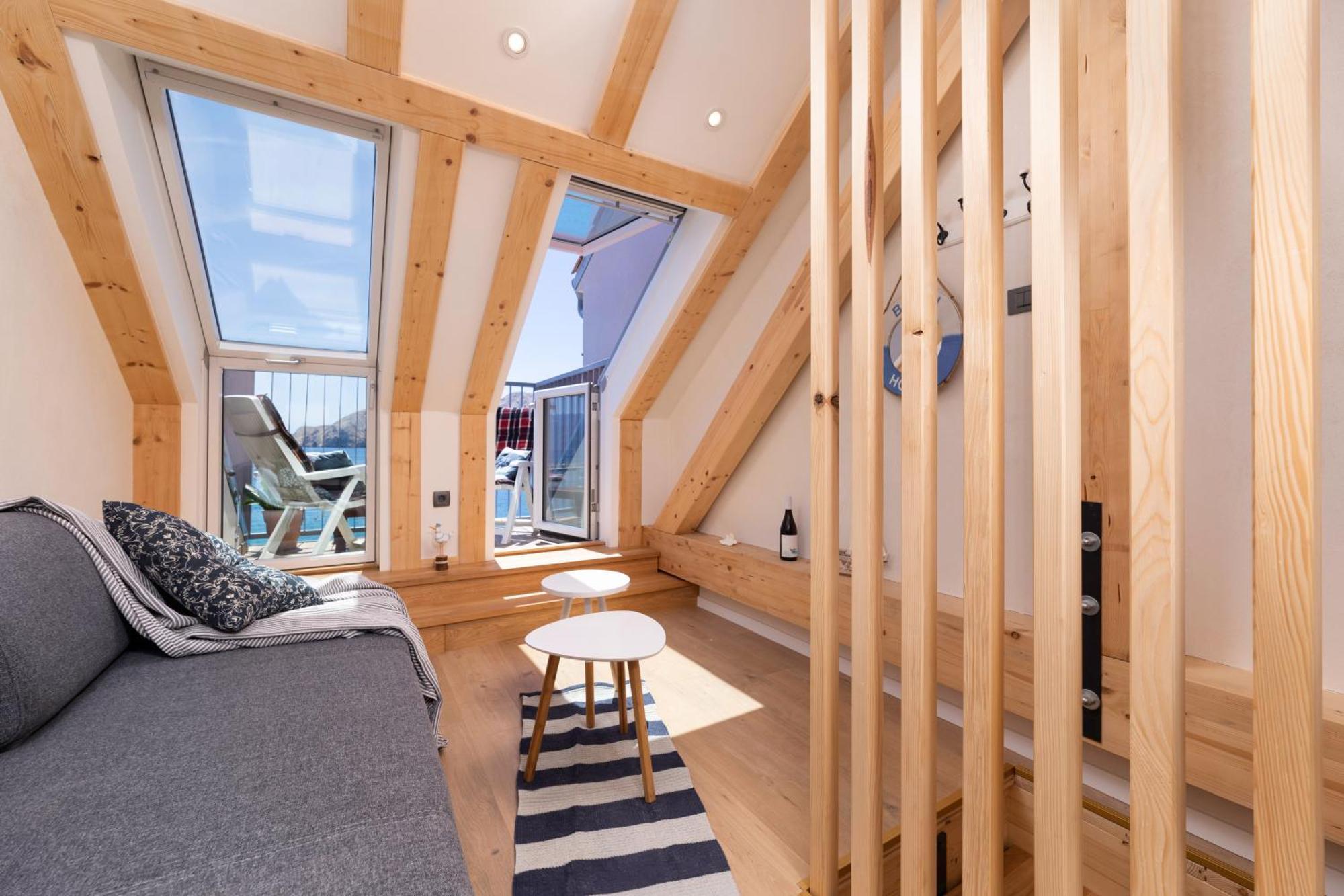 Little Beach House バスカ エクステリア 写真